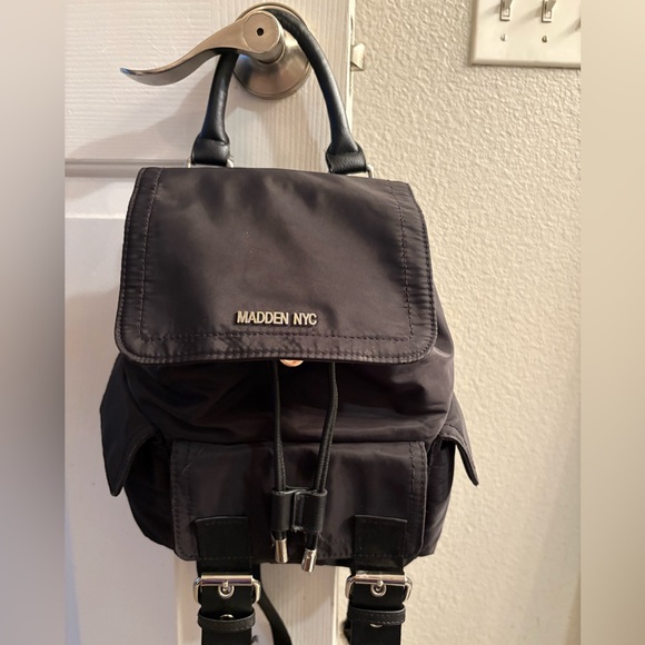 Black Minimalist Backpack with Structured Design - Picture 1 of 7